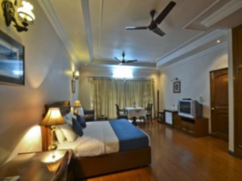 Hotel Imperial House Аллахабад Экстерьер фото