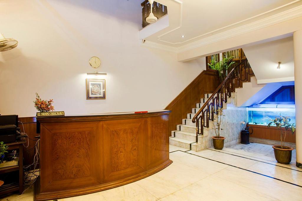 Hotel Imperial House Аллахабад Экстерьер фото