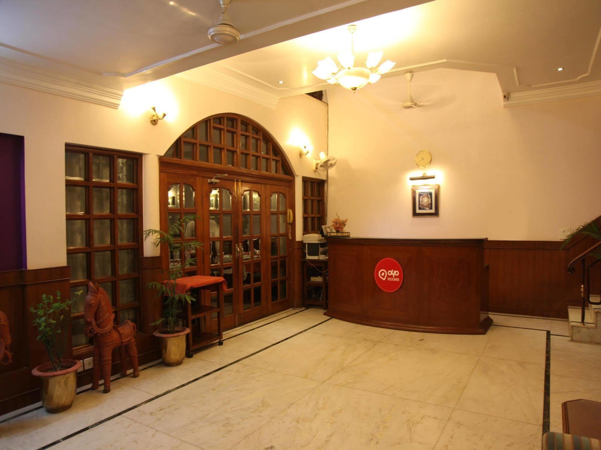 Hotel Imperial House Аллахабад Экстерьер фото